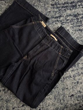 Levi’s Ribcage Wide Leg Jeans size 28